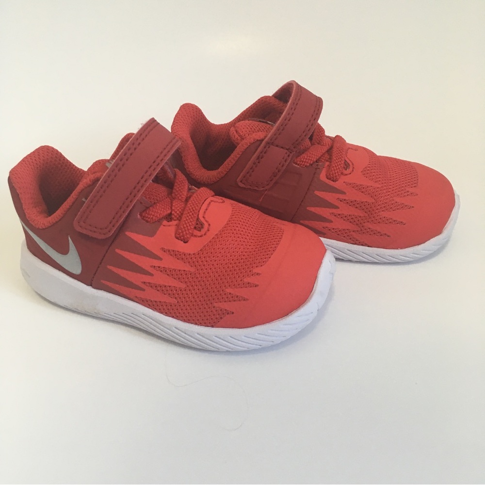 Nike Star Runner Red/Toddler Boy/Girl's Shoes-Size 5C